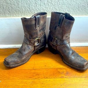Frye ankle motorcycle boots in good condition